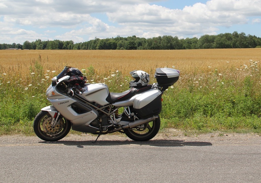 Sport touring motorcycle
